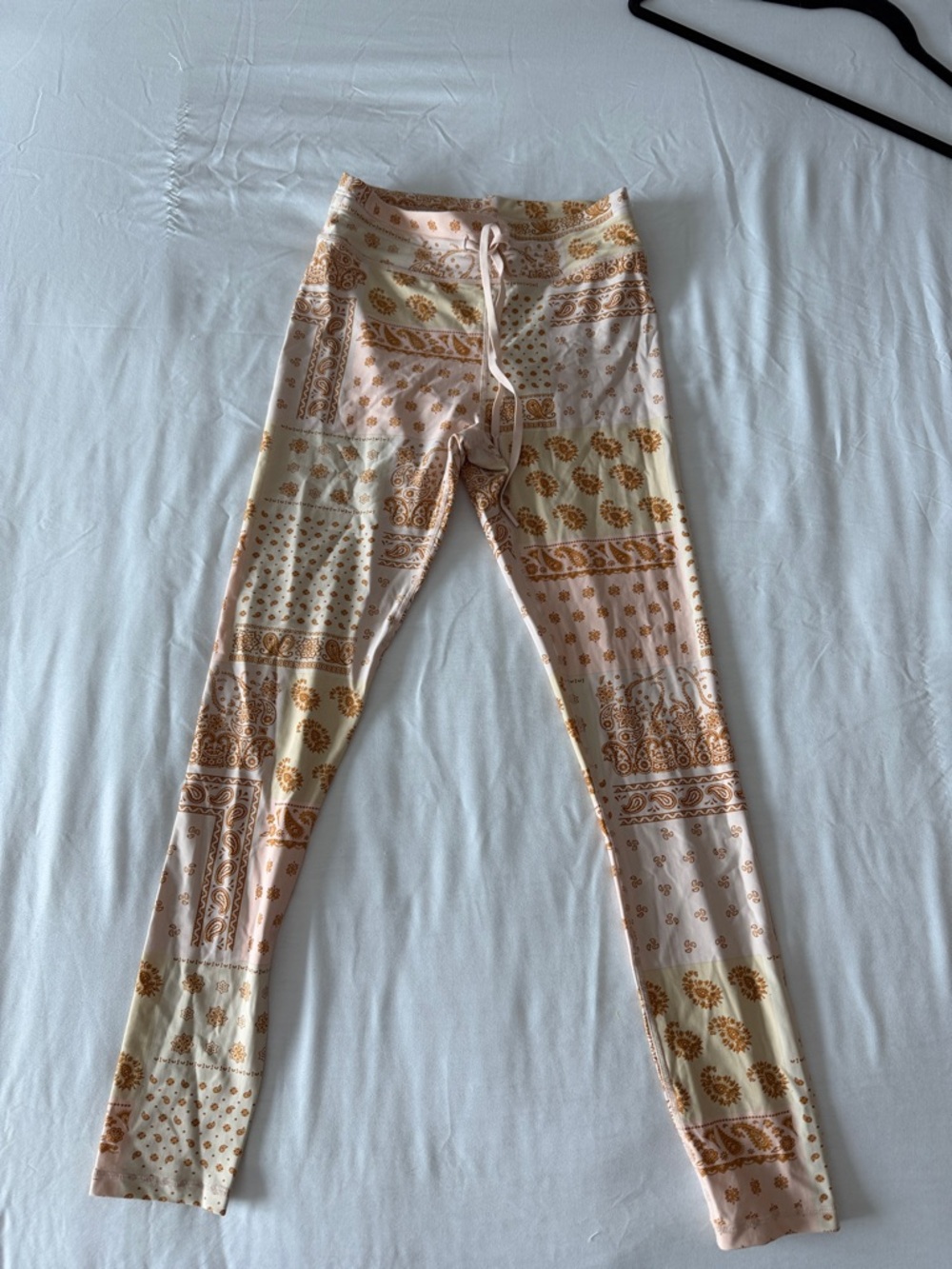 The Upside Paisley‑Print Performance Leggings 
Women's Patterned leggings size 6